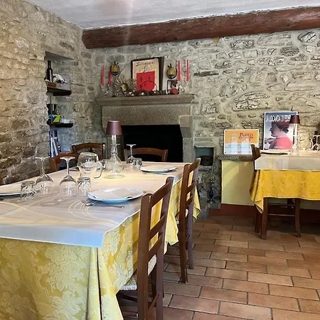 Di Federico Alloggio per agriturismo Balze